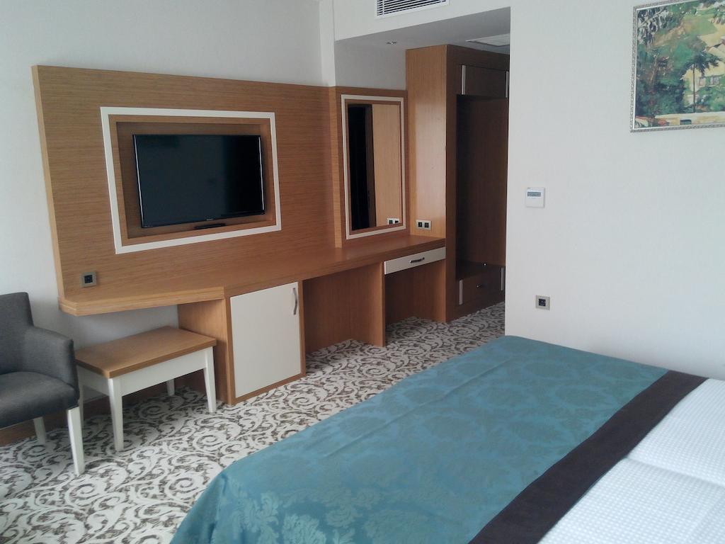 Otel Malahit Exclusive 2*
